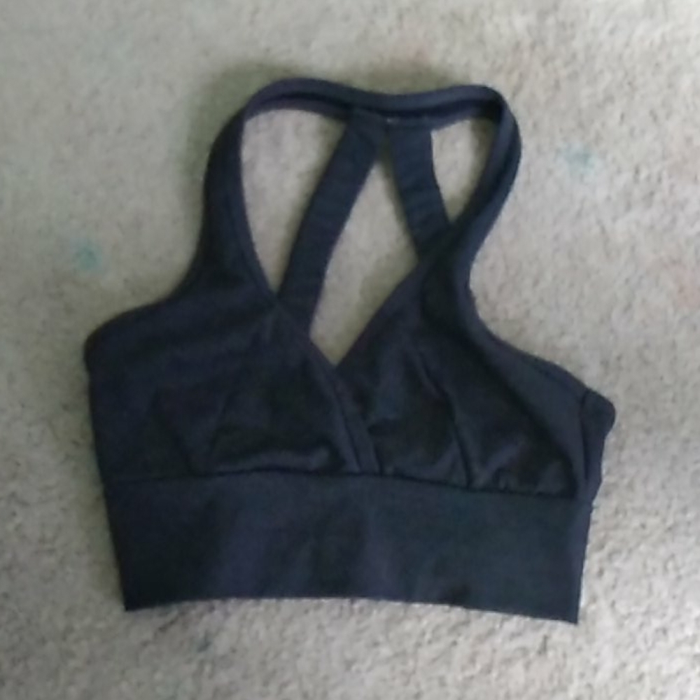 sports bra